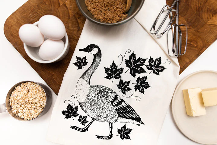Canadian Goose Tea / Kitchen Towel - Your Green Kitchen