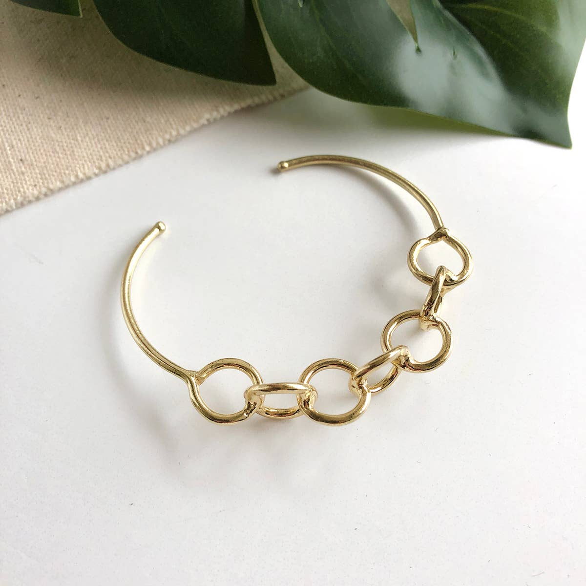 Chain Link Cuff - Gold
