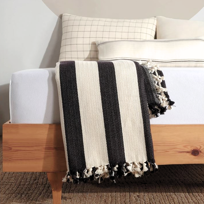 Black Striped Cream Throw blanket & Bedspread