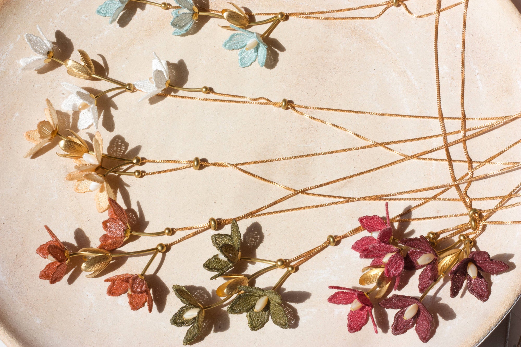 Tiaré necklace - This ILK