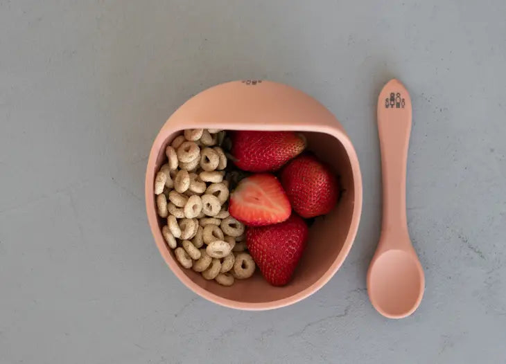 Suction Bowl with Spoon - Karamel Et Cie.