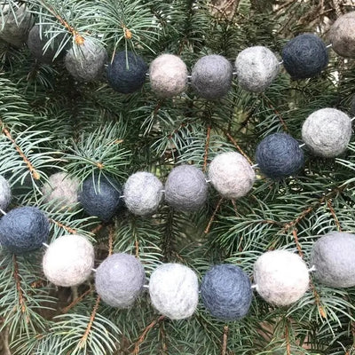 Felt Christmas Garland Balls - The Winding Road